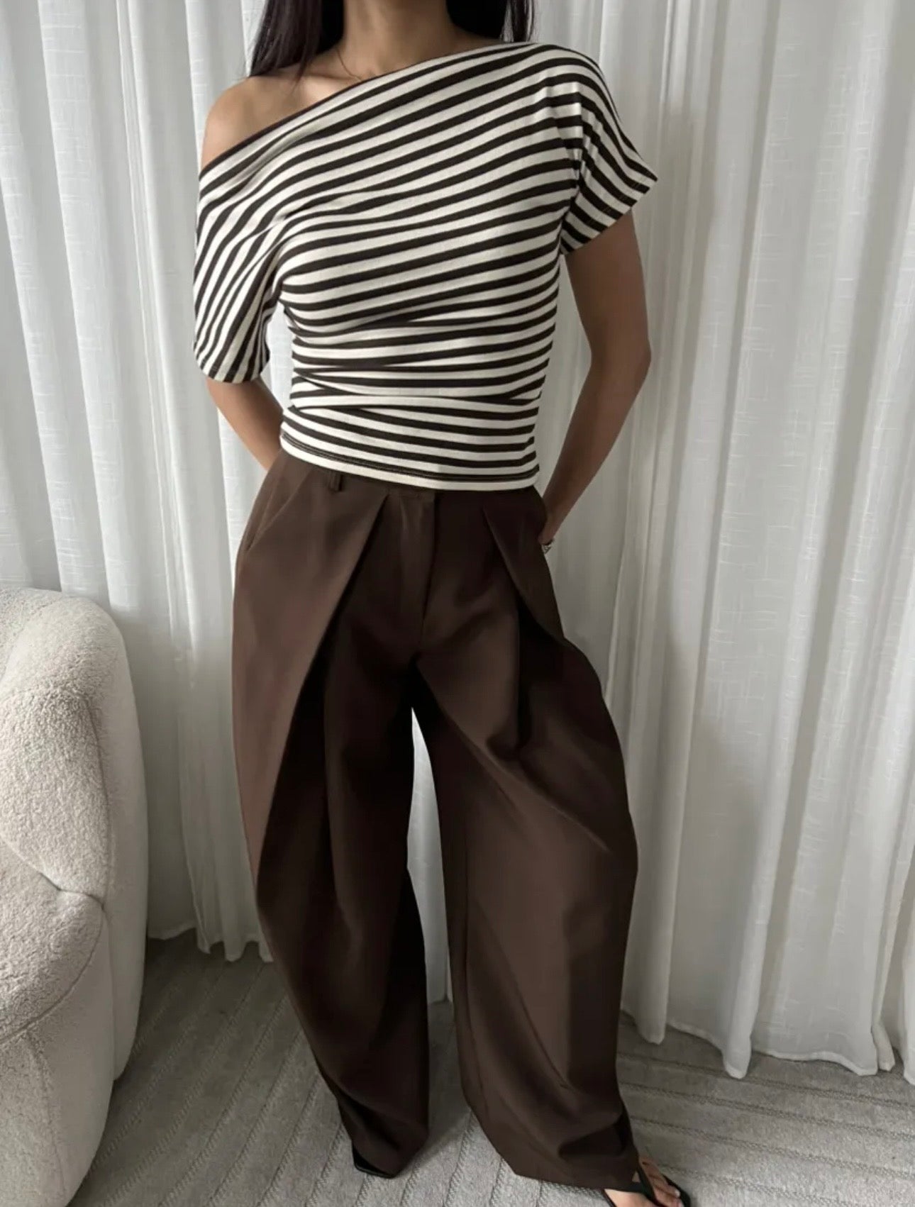 Pantalon large marron à pinces