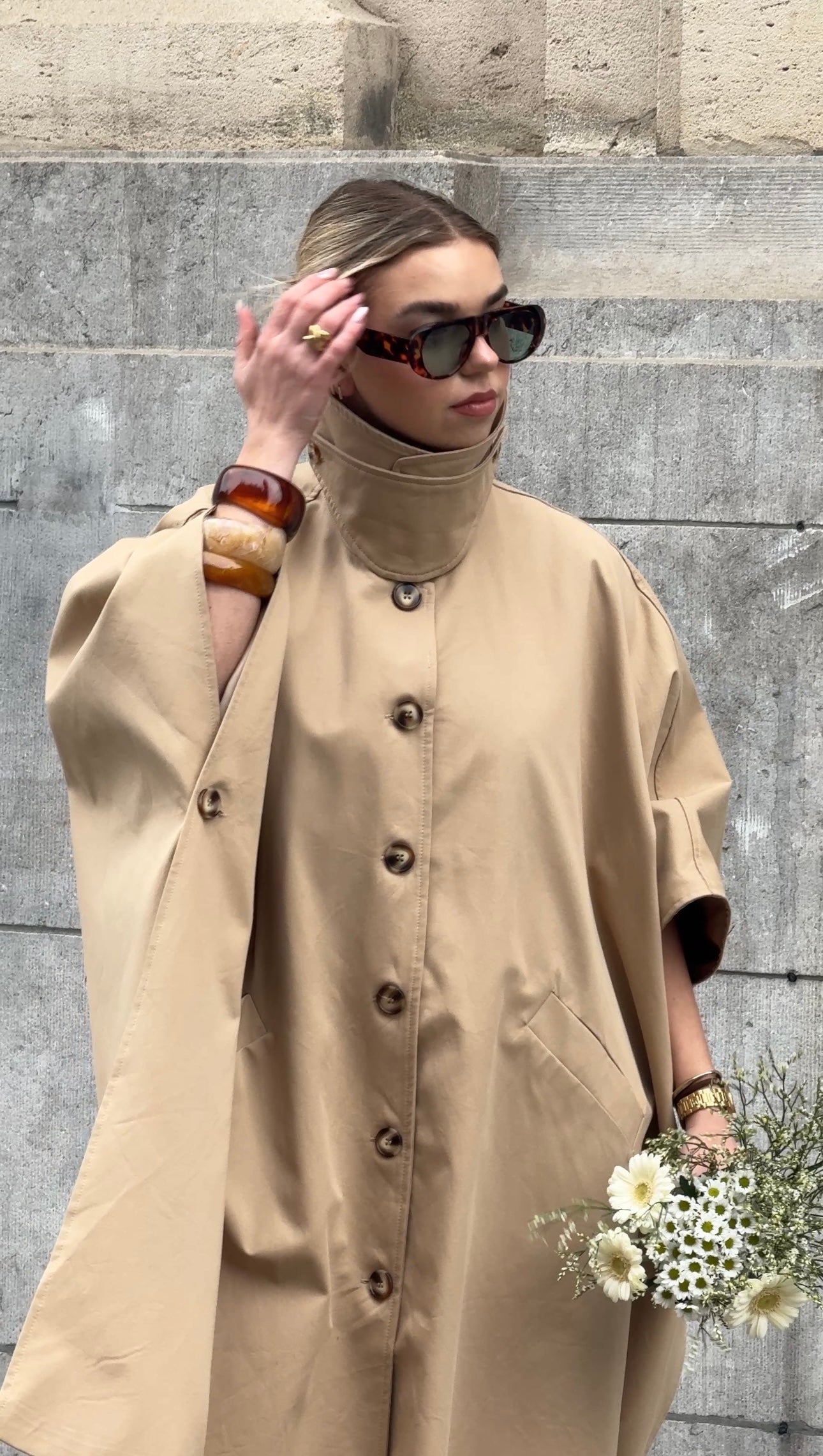 Trench beige col montant