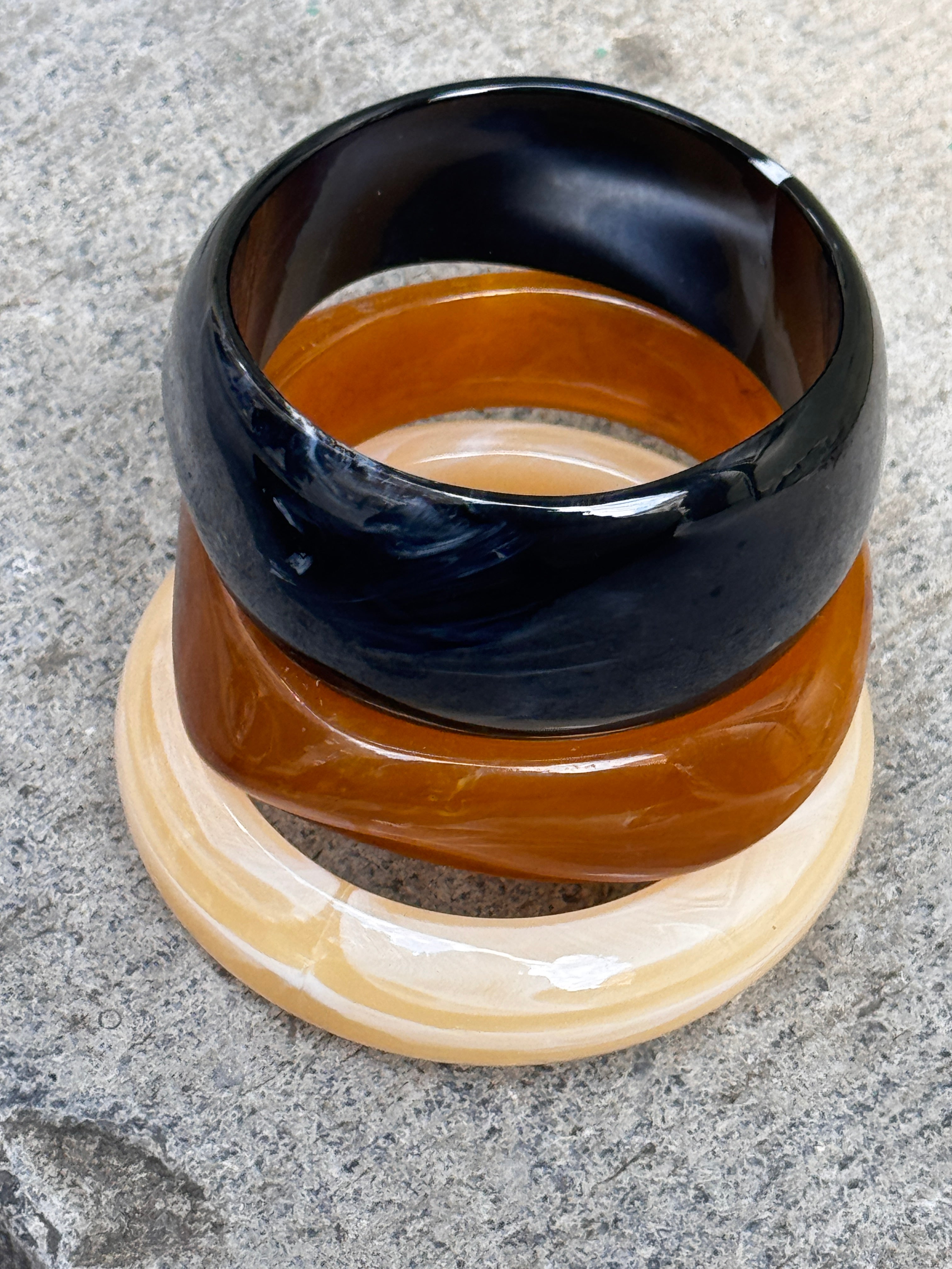 Bracelet acrylique noir